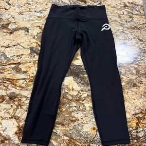 Lululemon Train Times 7/8 Pant Size 10 (peloton logo)